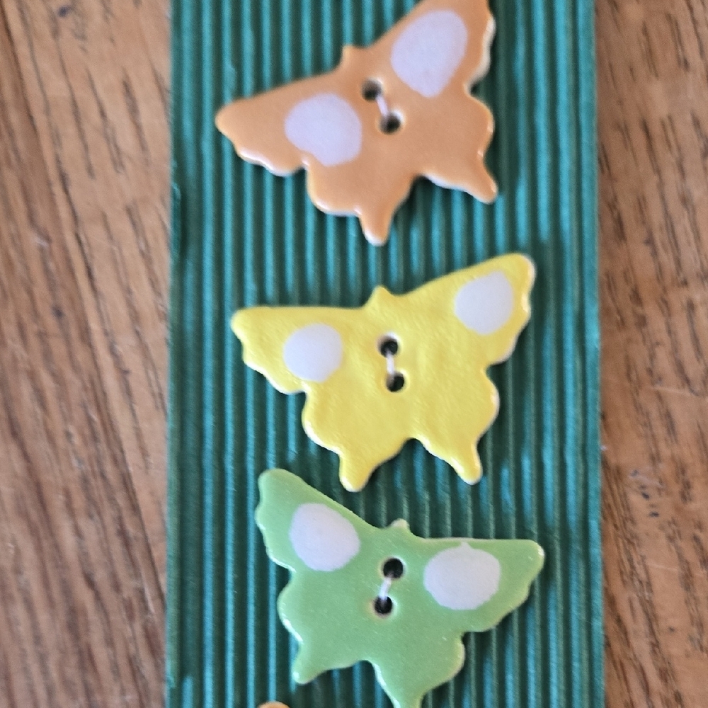 Colorful Butterfly Ceramic Buttons - Picture 2 of 3